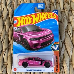 2020 Dodge Charger Hellcat Pink Car Hot Wheels Muscle Mania HotWheels New 2025
